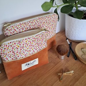 Trousse Soleil – Velours Orange et Bouquet Enflammé