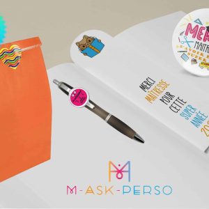 Lot merci maîtresse marque pages, stylo, badge