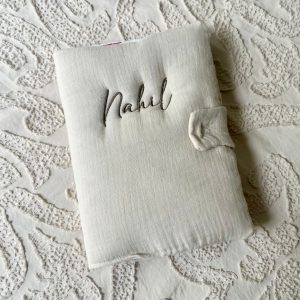 Protège carnet de santé brodé